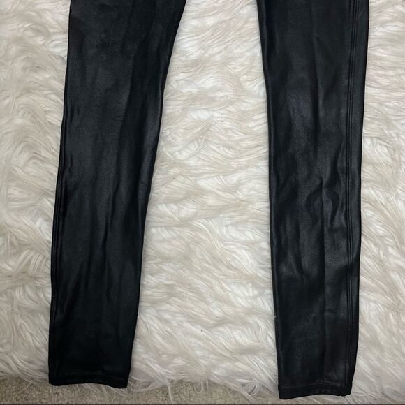 Spanx Faux Leather Leggings - Picture 8 of 9